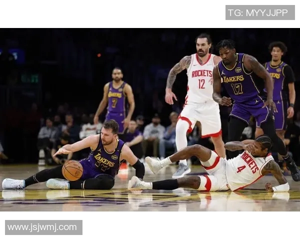 09年火箭与湖人季后赛第六场激战回顾精彩瞬间与关键时刻分析