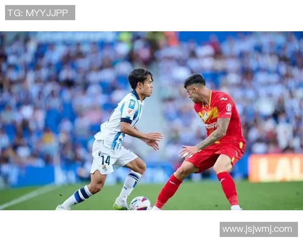 西维尔主场迎战雷加利斯争夺西甲积分榜关键胜利 西维尔主场迎战雷加利斯争夺西甲积分榜关键胜利